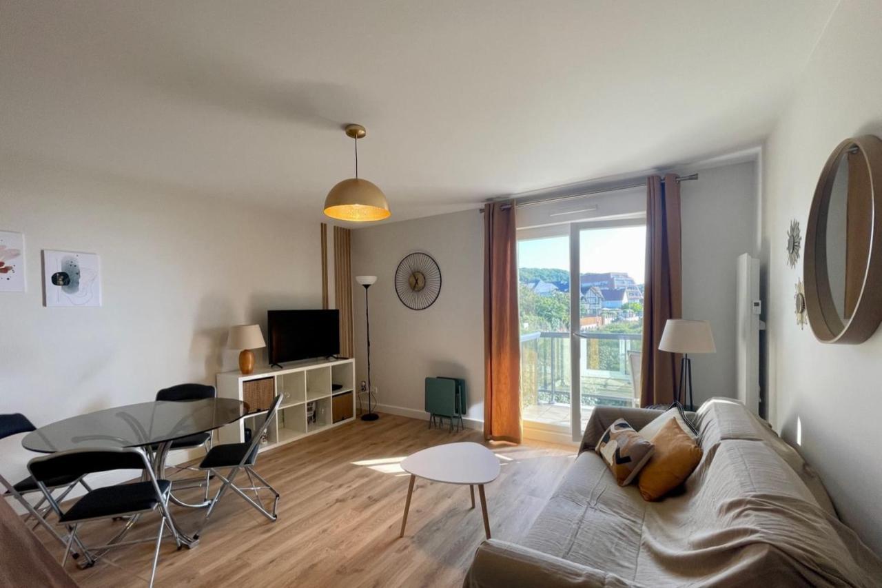Ferienwohnung The Ammonite Sea View With Large Balcony Bénerville-sur-Mer Exterior foto